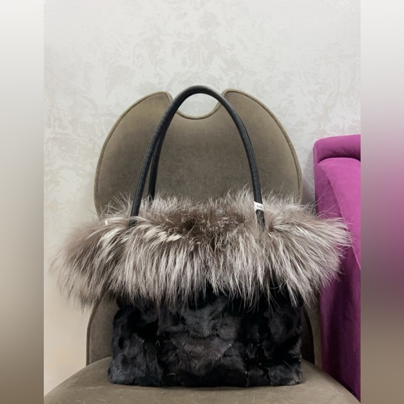 Black Fur With Trimmed Details Big Tote Bag - Picture 3 of 5